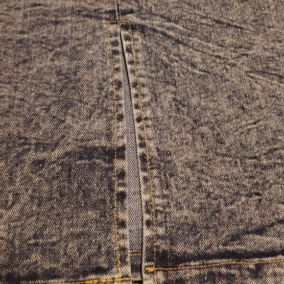 Denim fitted skirt - Picture 2 of 5